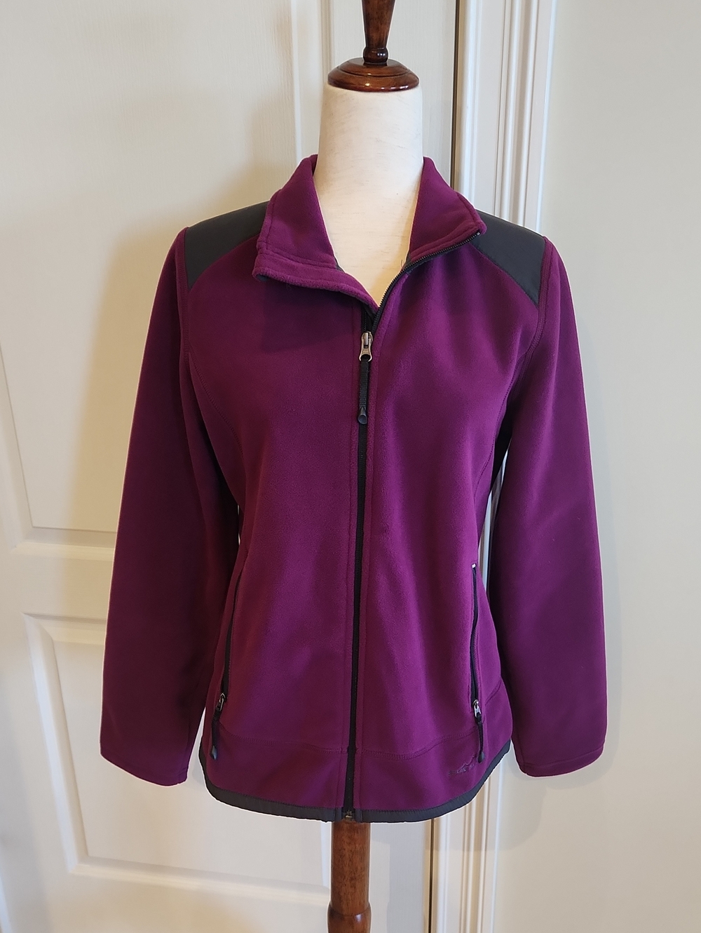 Beautiful Deep Purple Eddie Bauer Like New Polartec Wind Pro Fleec Jacket Medium